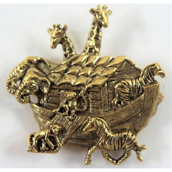 Vintage Avon’s Noah’s Ark Pin - Picture 5 of 7